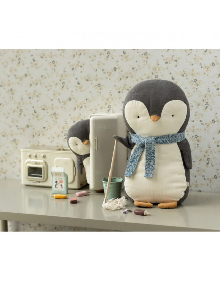 Penguin, Medium 0M+