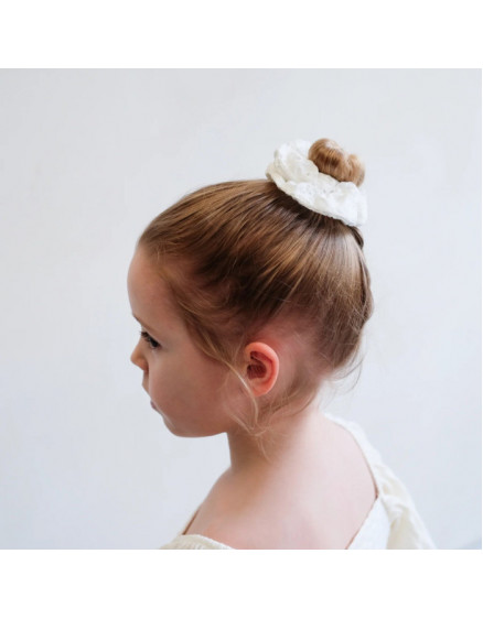 Giant Broderie Anglaise Scrunchie 2