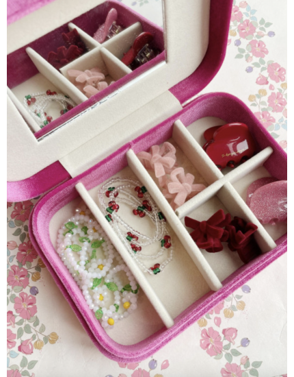 Bella accessories box
