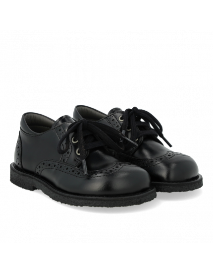 Classic lace-up shoe w. brogue pattern Black 28
