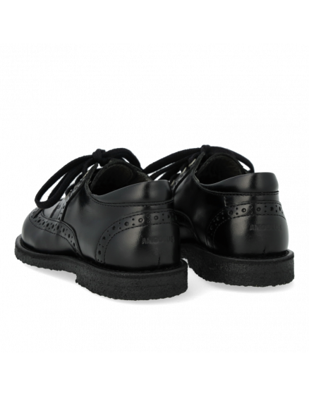 Classic lace-up shoe w. brogue pattern Black 5