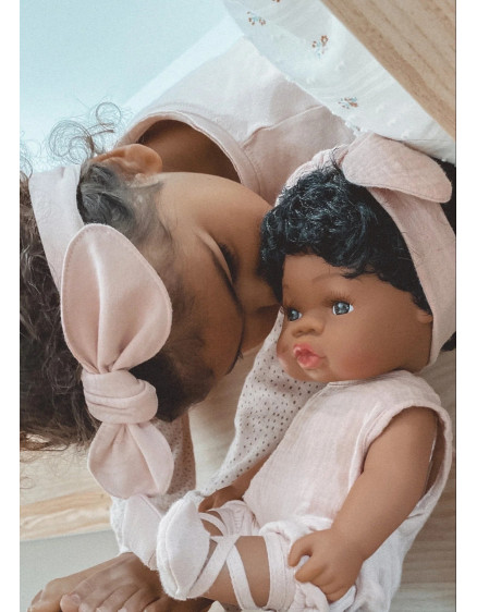 Loretas Shiny Doll 5