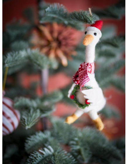 Arlo Ornament White 4