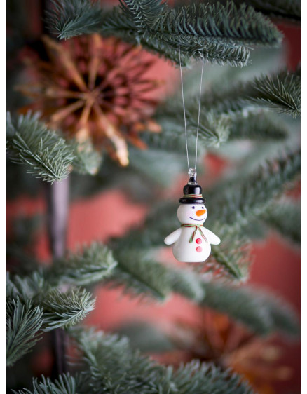Festive Ornament White 2