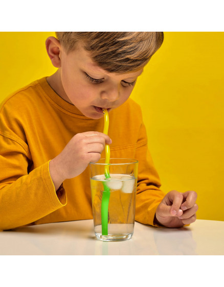 Kidoki Wiggly Worm Color Changing Straws 2