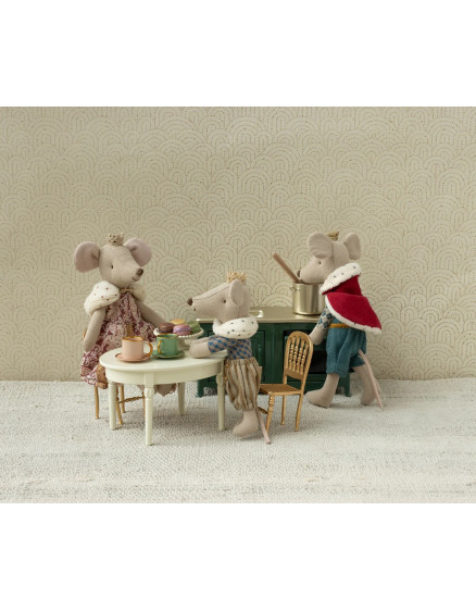 Prince Mouse Big Brother Ocher 3