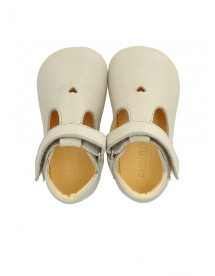 Prewalker with Heart and Velcro Closure Oatmilk 4