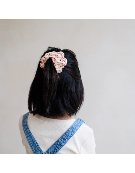 Heart Scalloped Scrunchie Cream 3