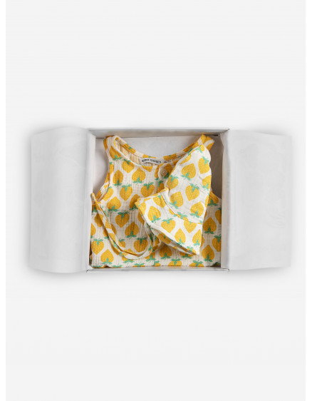 Strawberry All Over Gift Set White 3